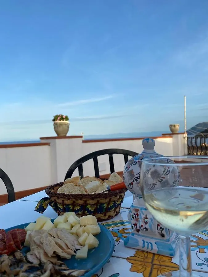 Enzoilnegro Home Lipari  Guest house