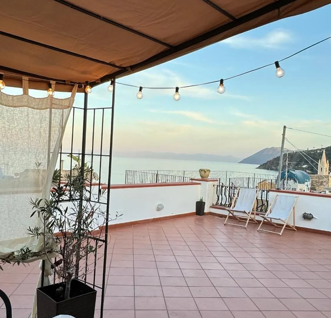 Guest house Enzoilnegro Home Lipari
