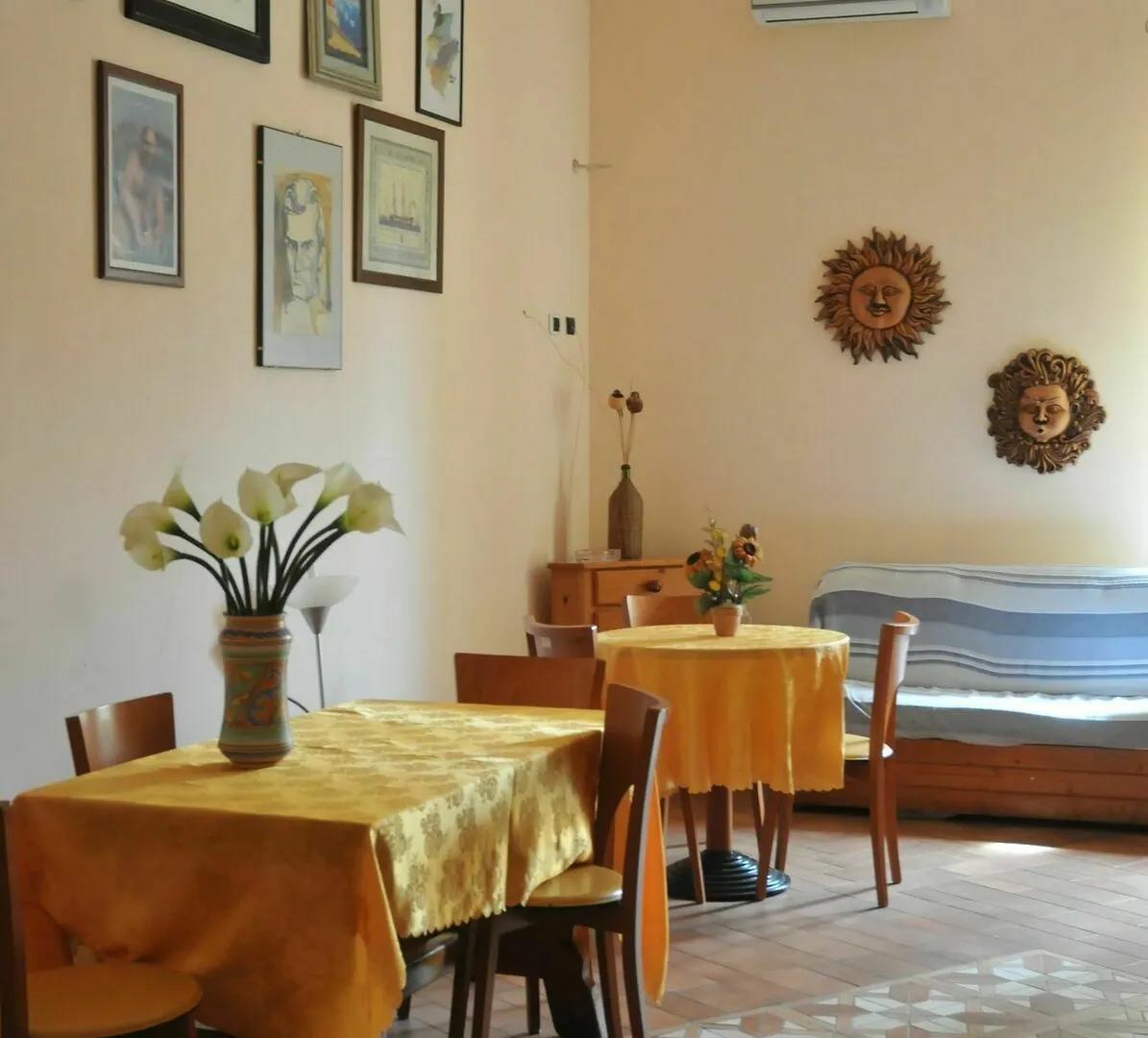 Enzoilnegro Home Lipari  Italy
